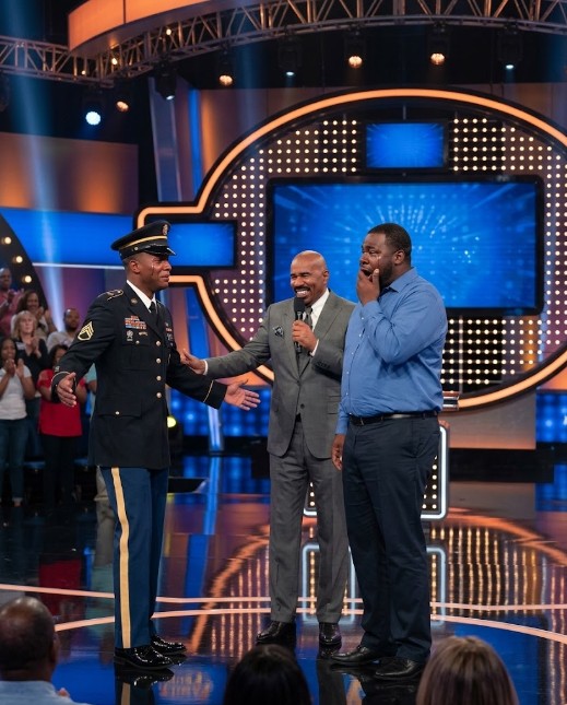 Single Dad Hasn't Hugged His Son in 19 Years — Then Steve Harvey Said "He's Standing Right There"