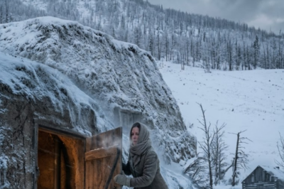 She had $4.60. A board bill of $6.20. And a Wyoming winter dropping to -22°F. So she took a railroad spike, a rock, and five discarded ties. Three days later? A cabin carved into a frozen hill. Zero dollars. Then the blizzard came. The ground saved her.