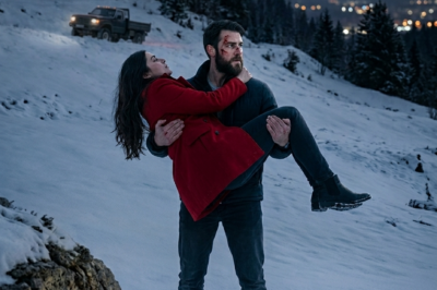 Struggling Single Dad Saved a Stranger in the Snow — He Didn’t Know She Was a Ruthless CEO!